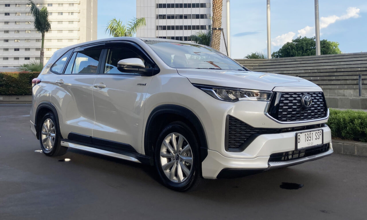 Mobil Toyota Kijang Innova Zenix Hybrid Hadir dengan Inovasi Terbaru, Ini Harganya