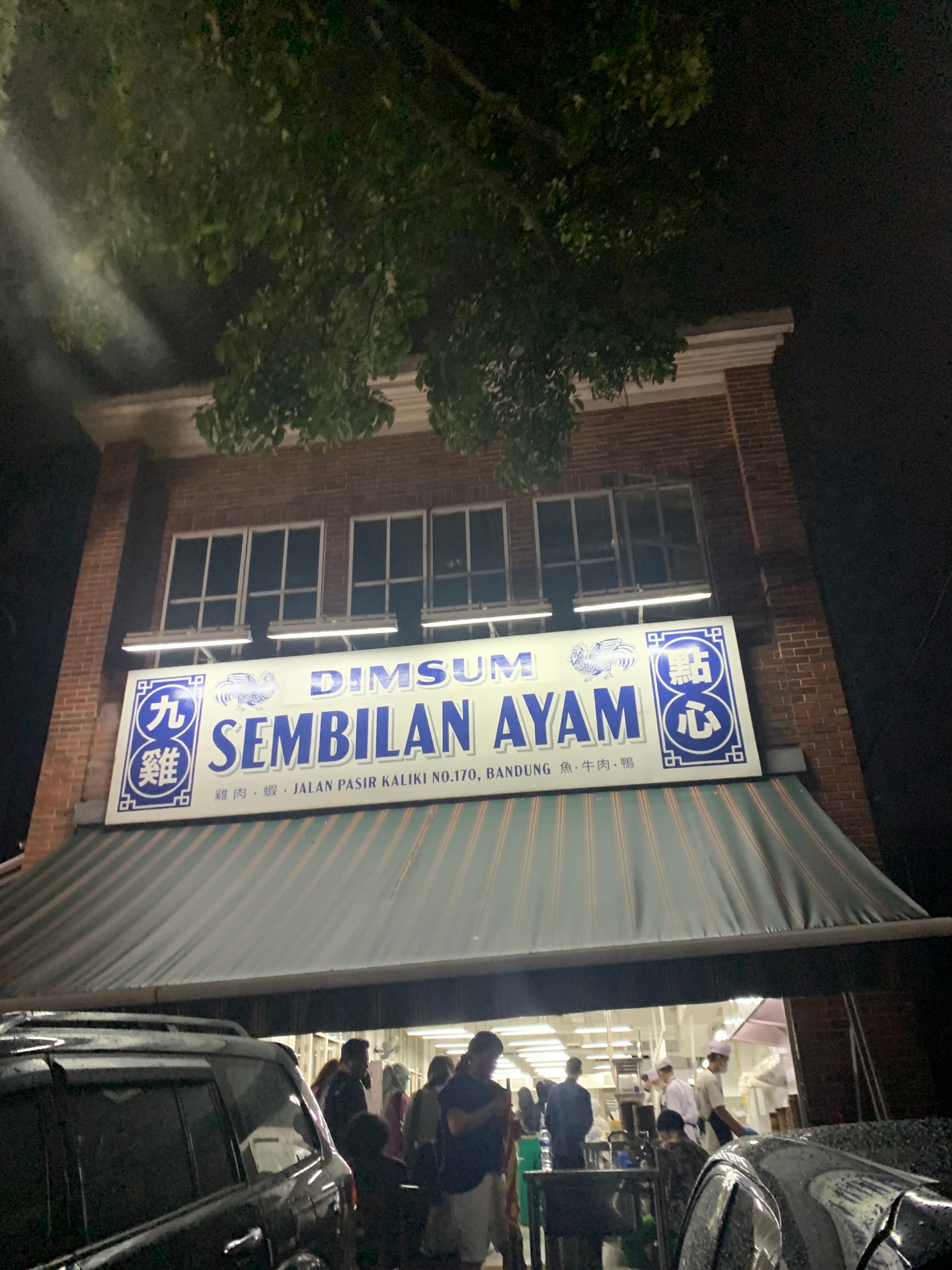 Rekomendasi Kuliner Bandung yang Harus Dicoba, dari Camilan Sampai Makanan Berat