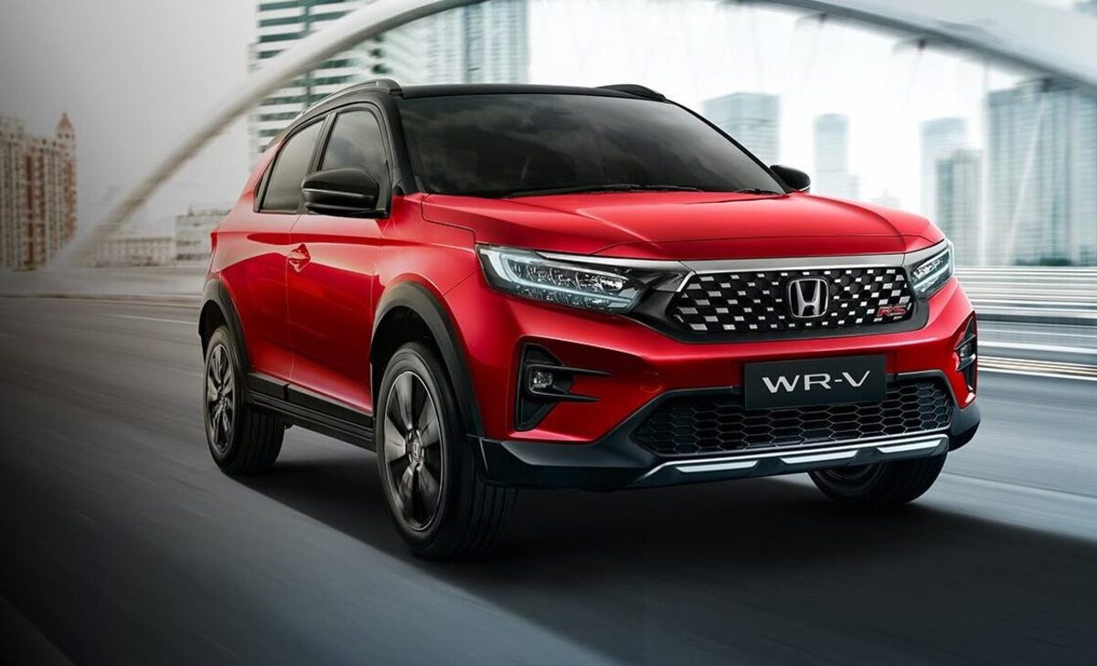 Mobil Crossover Tangguh, Honda WR-V Gesit Plus Optimal!