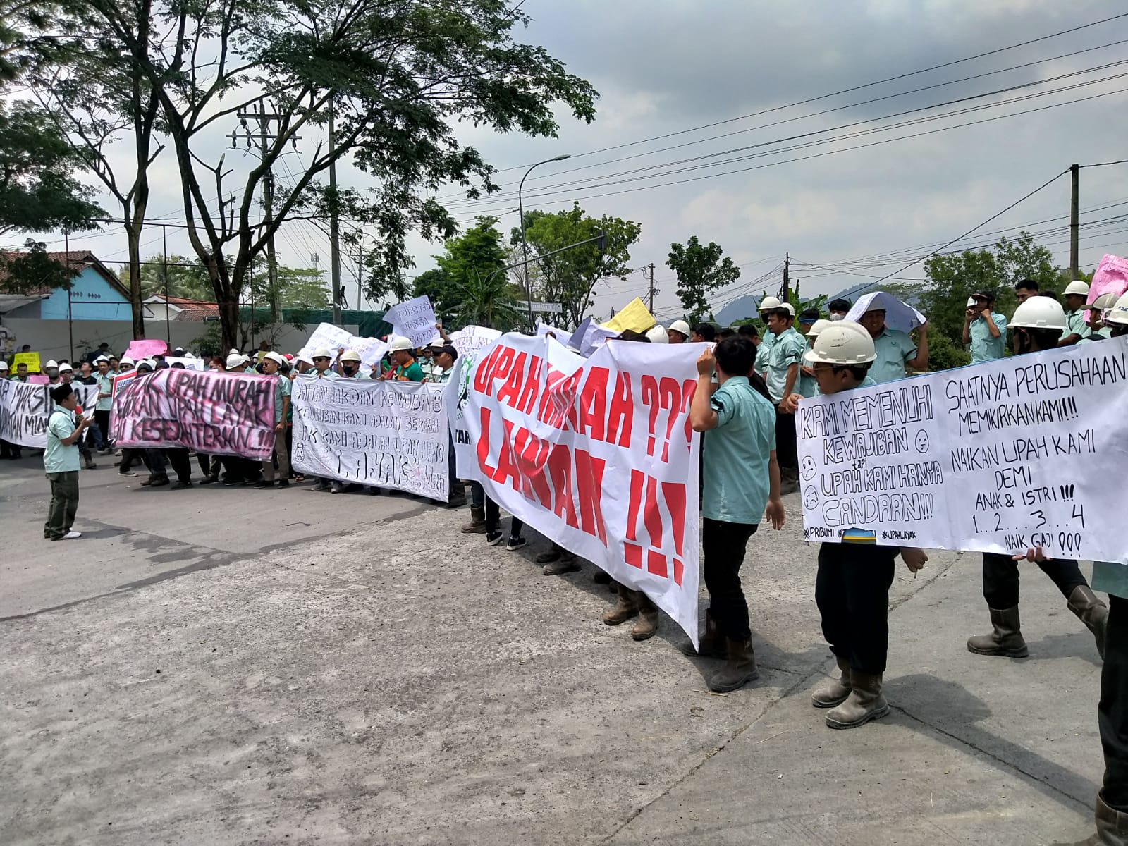 Serikat Pekerja Semen Bima Ajibarang, Banyumas Tuntut Kenaikan Upah