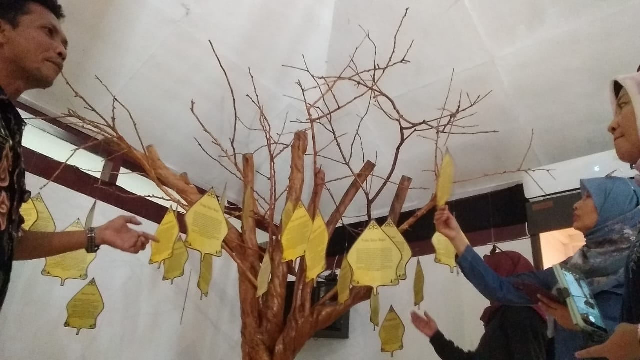 Tarik Minat Pengunjung Lewat Pohon Cerita