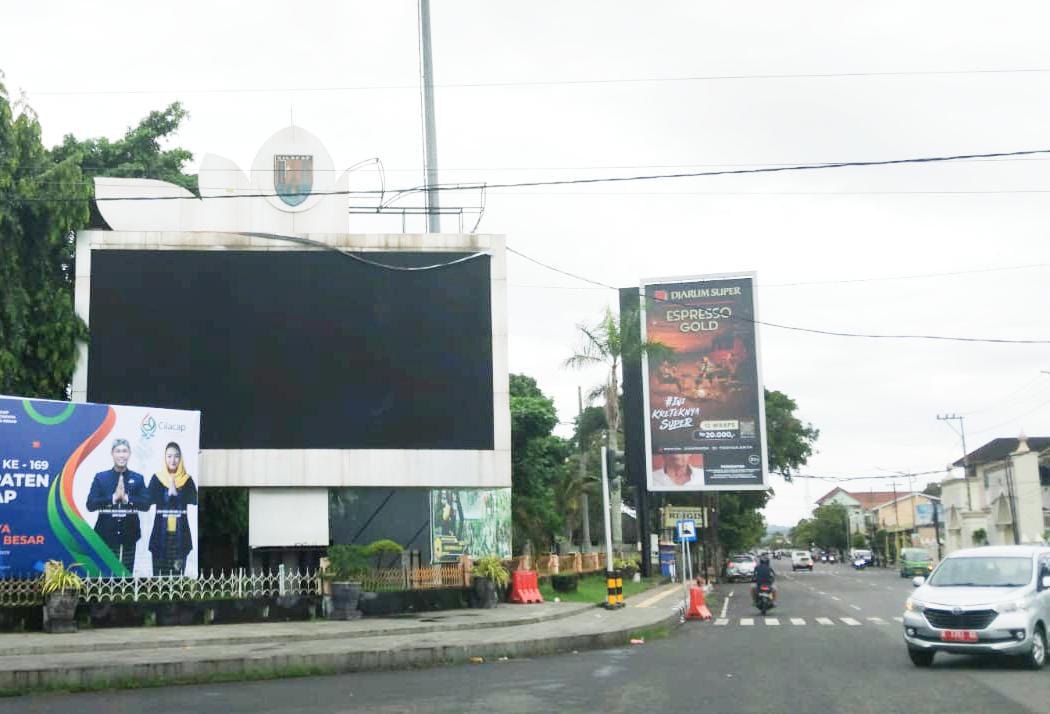 Videotron di Komplek Alun-Alun Cilacap Tak Berfungsi