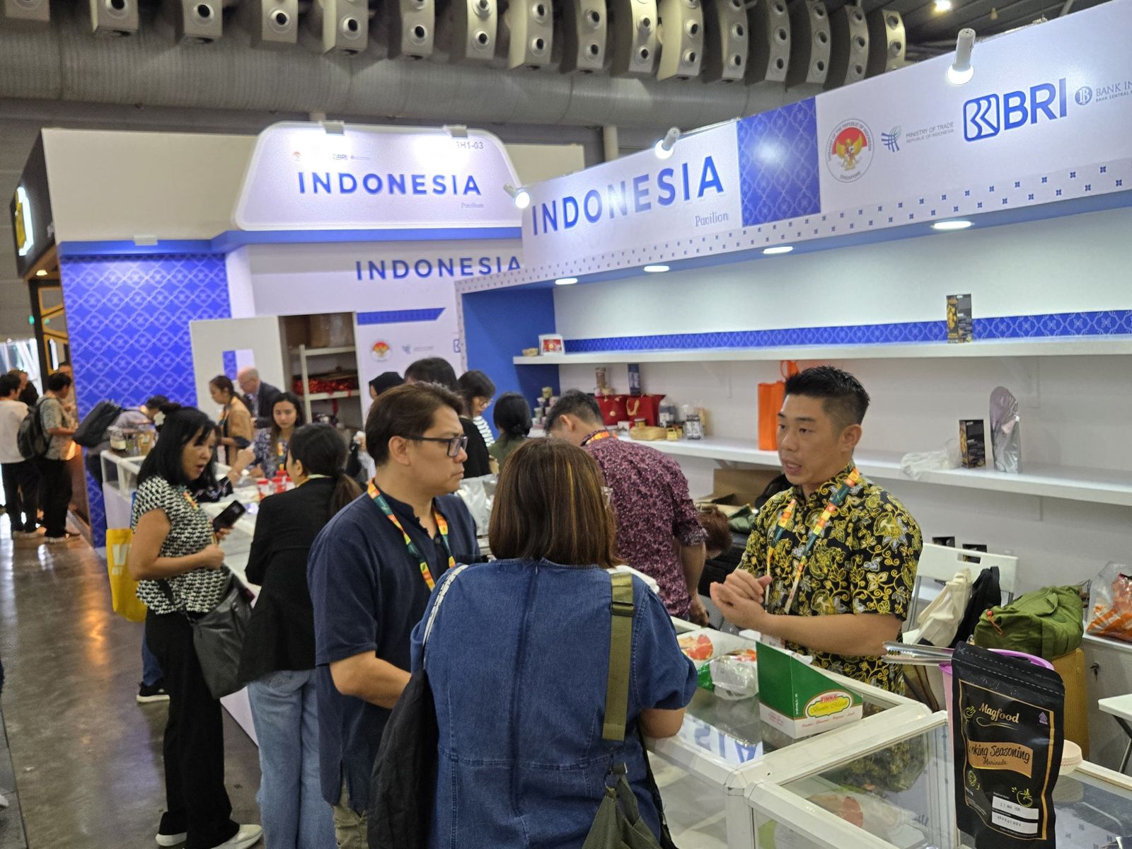 Dorong UMKM Go Global, BRI Bawa UMKM Binaan Ikuti Pameran Internasional FHA-Food & Beverage 2025 di Singapura