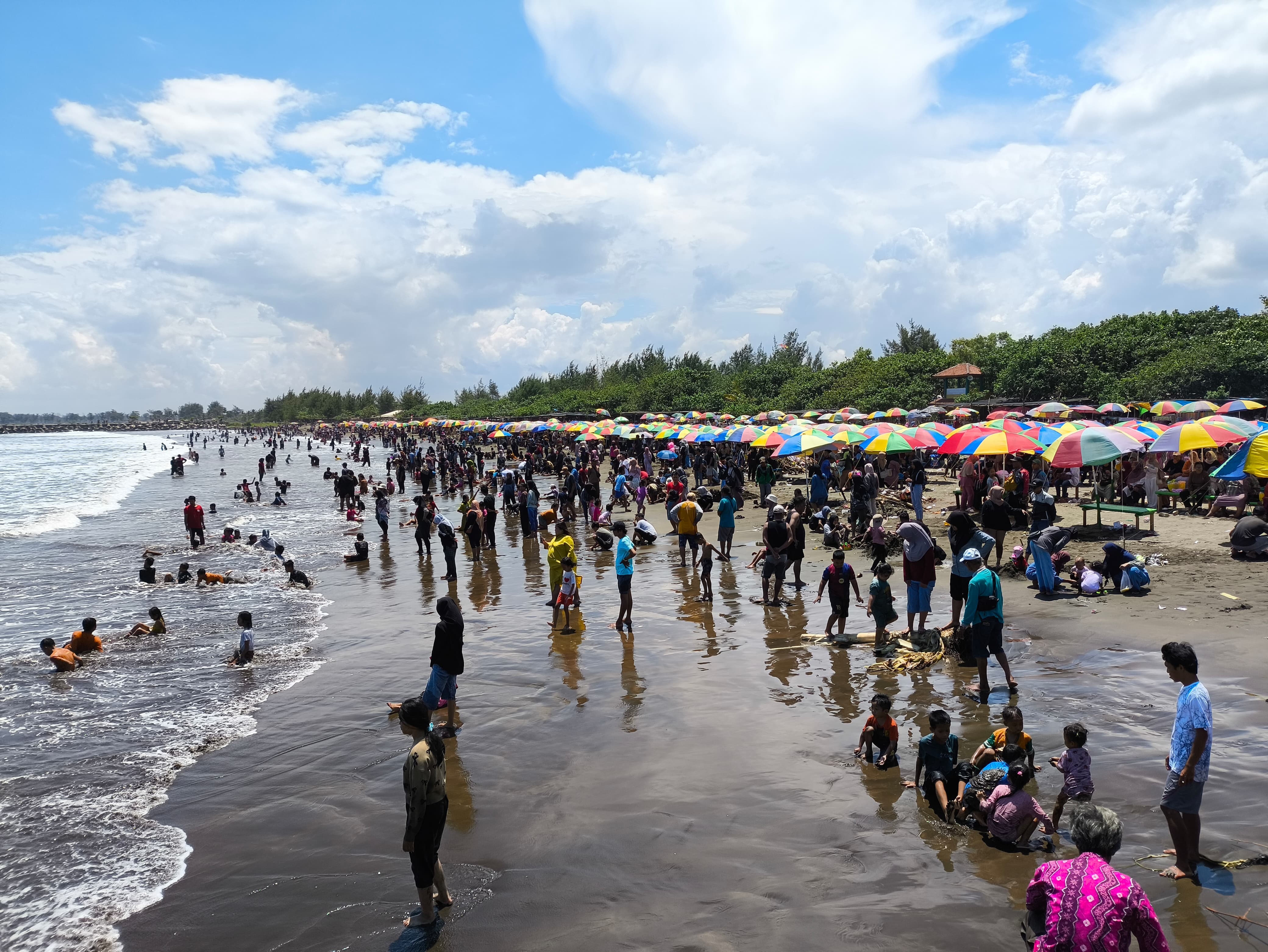 Disporapar Catat 260.560 Wisatawan Kunjungi Cilacap Selama Libur Lebaran 2025, Ini Destinasi Favorit