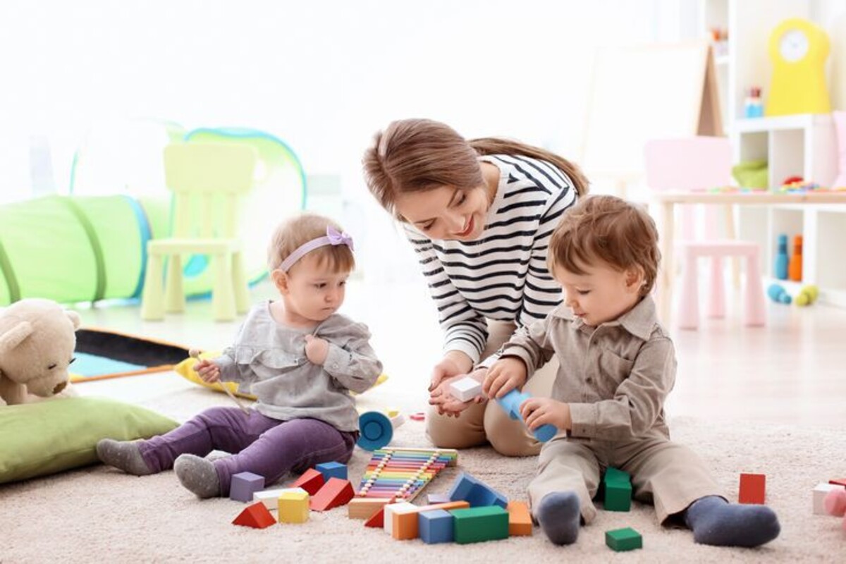 4 Tips Penting Memilih Baby Sitter untuk Bayi yang Tepat