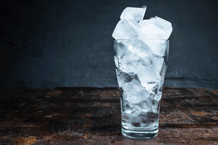 Apakah Minum Air Es Menyebabkan Kenaikan Berat Badan? Cek Faktanya di Sini!