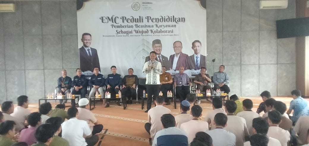EMC Berikan Beasiswa untuk 30 Karyawan Berprestasi