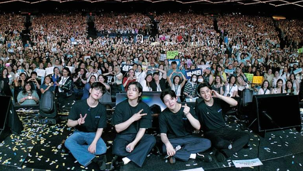 JYP Minta Maaf Atas Kericuhan Konser Day6 Jakarta, Fans: Di Mana Tanggung Jawab Mecimapro?