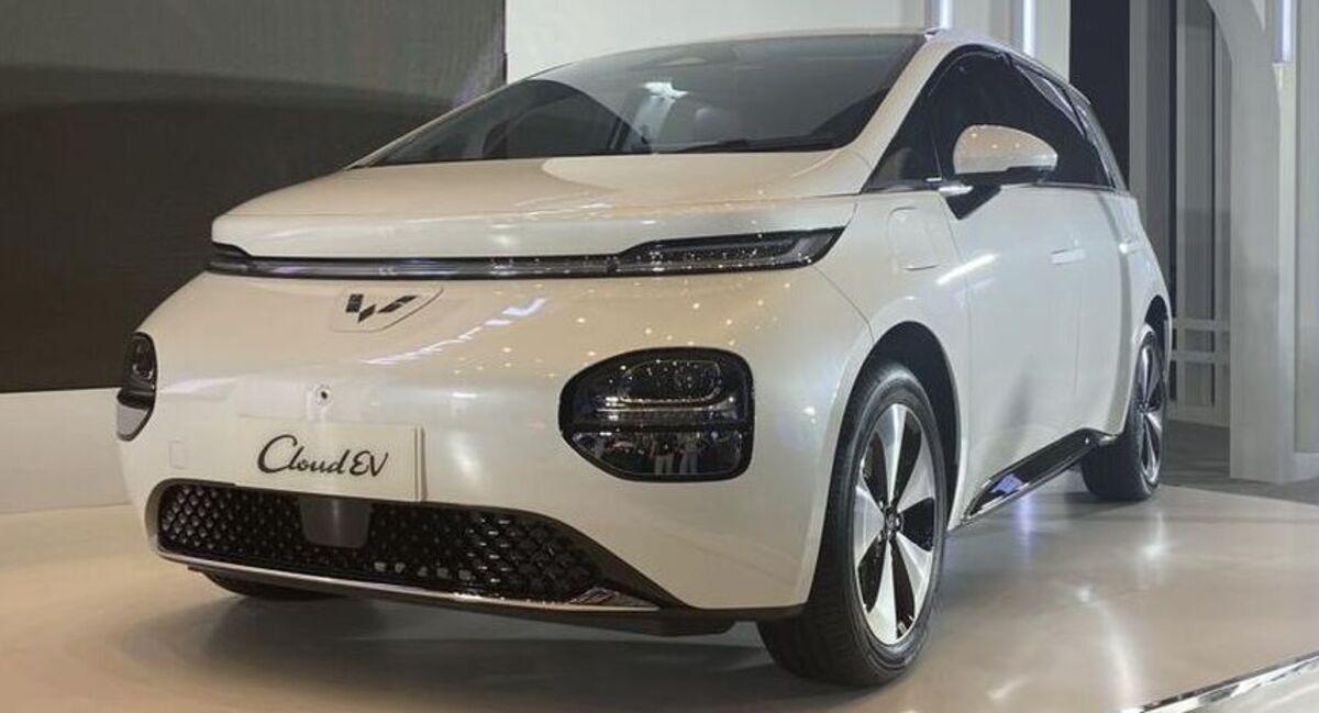 Ide Modifikasi Wuling Cloud EV, Ubah Mobil Listrikmu Agar Tampil Makin Unik!