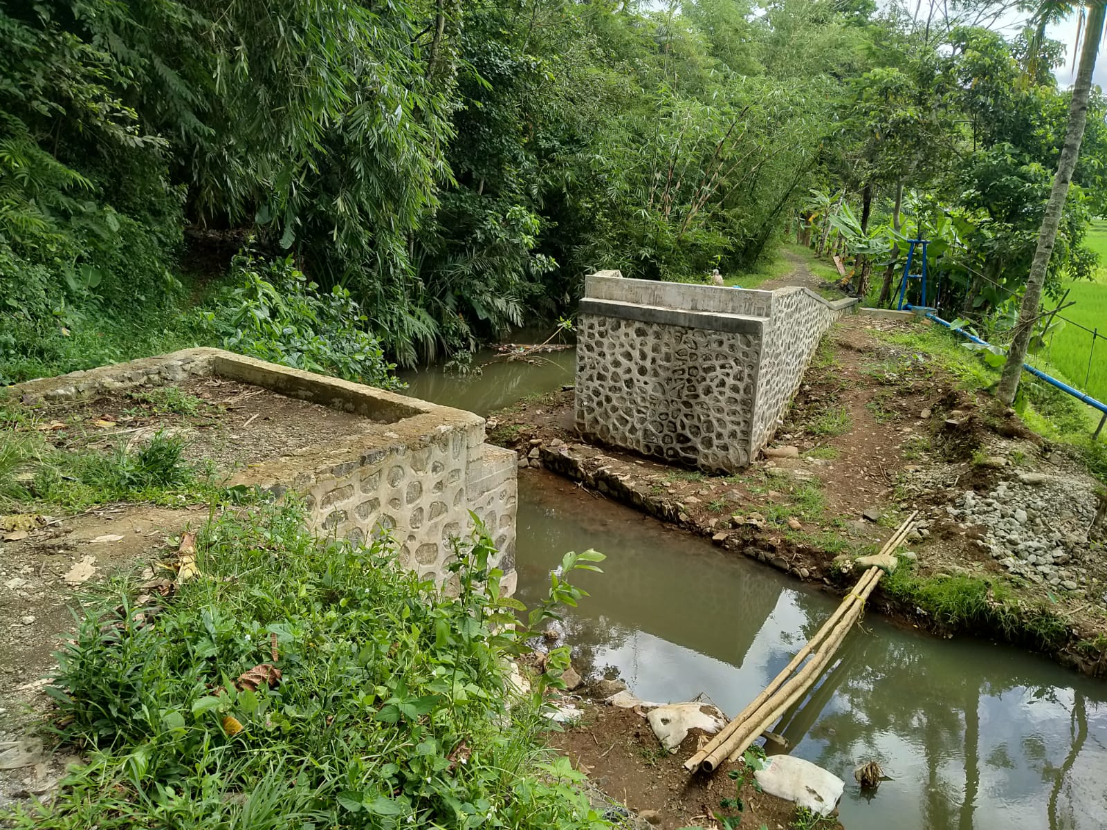 Perbaikan Jembatan Kali Paruk Desa Pandansari, Ajibarang Dikerjakan Desa