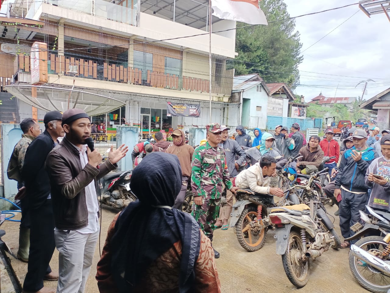 Warga Jatilawang Desak Pemerintah Atasi Perambahan Hutan yang Mengancam Lingkungan