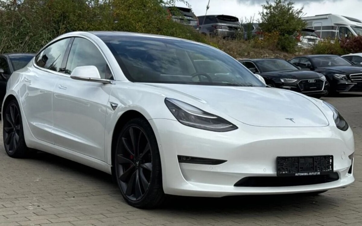 9 Mobil Listrik Favorit Gen Z, Nomor 5 Paling Laris!