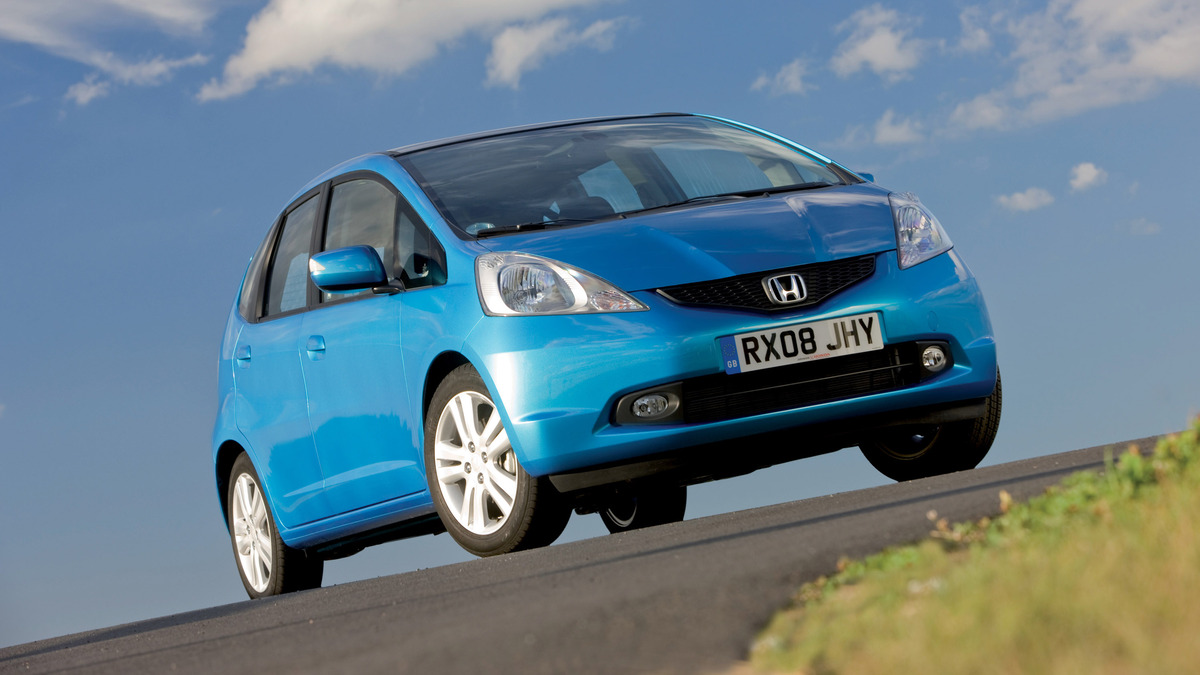 Honda Jazz 2008, Mobil Hatchback dengan Desain Timeless dan Mesin Irit, Cocok untuk Anak Kuliahan