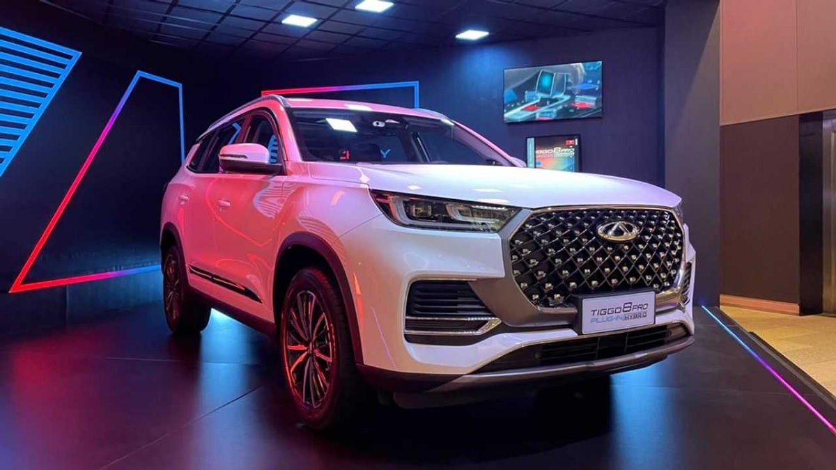Chery Tiggo 8 PHEV, SUV Mewah Bertenaga dan Super Irit!