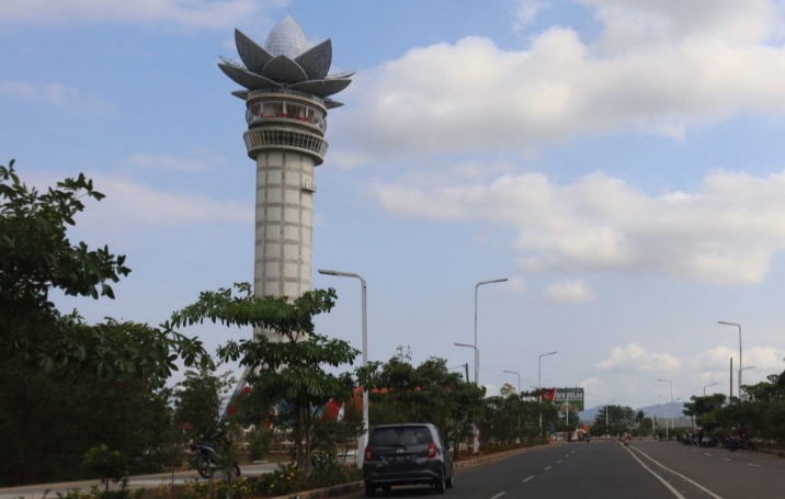 Wahana Jembatan Kaca Taman Botani dan Menara Teratai Ditutup, Imbas Tewasnya Wisatawan di The Geong