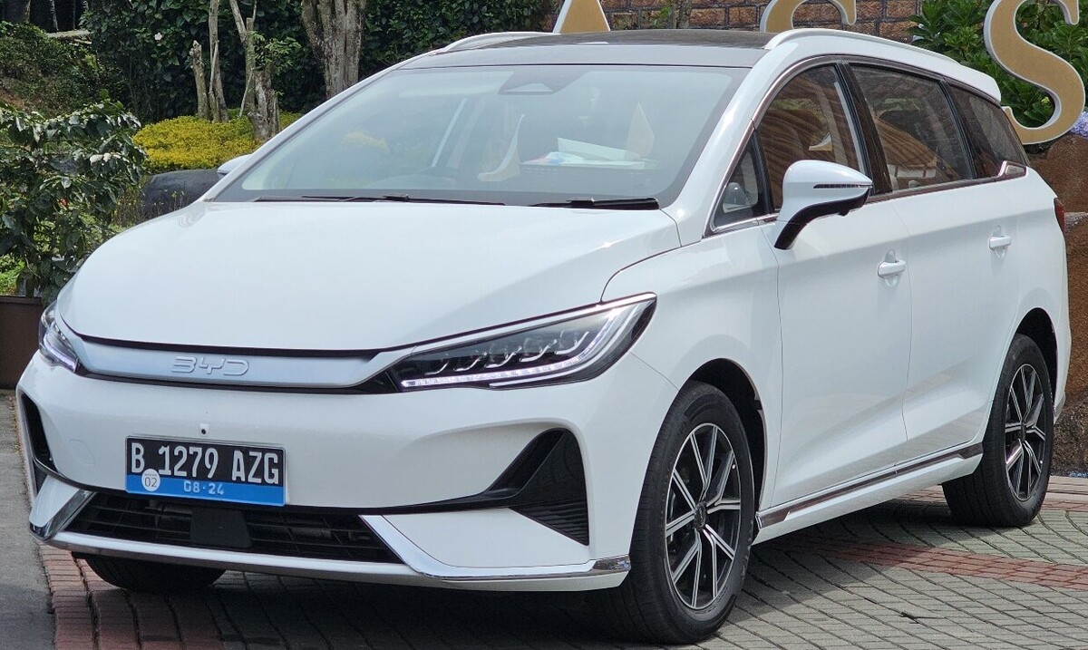 Daftar Kelebihan dan Kekurangan Mobil Listrik BYD M6, Pendatang Baru yang Sukses Bikin Wuling Ketar-Ketir