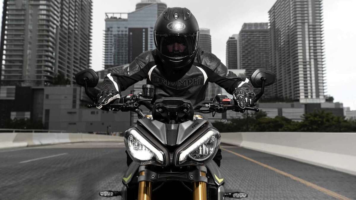 Triumph Speed Triple 1200 RS, Motor Naked Premium dengan Performa Buas