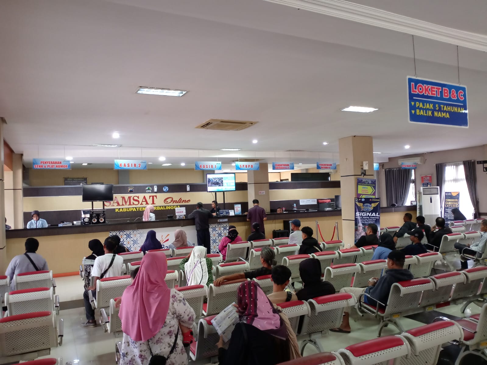 Dua Pekan Diluncurkan, Masyarakat Masih Antusias Manfaatkan Pemutihan Pajak