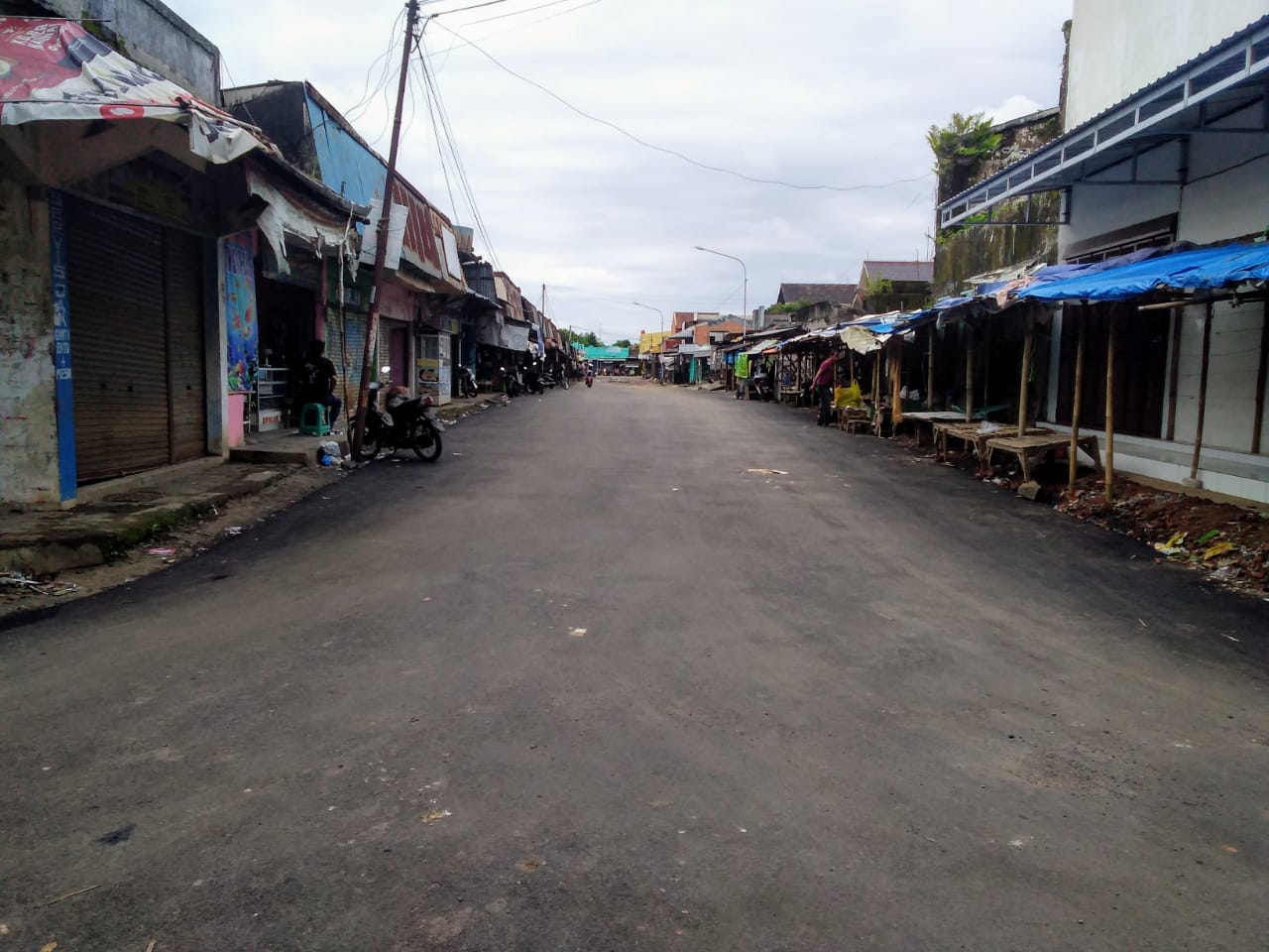 Jalan ke Pasar Sumpiuh Diperbaiki, Diapresiasi Warga Sumpiuh, Tapi Heran Jalan Rusak Belum Diperbaiki Dulu