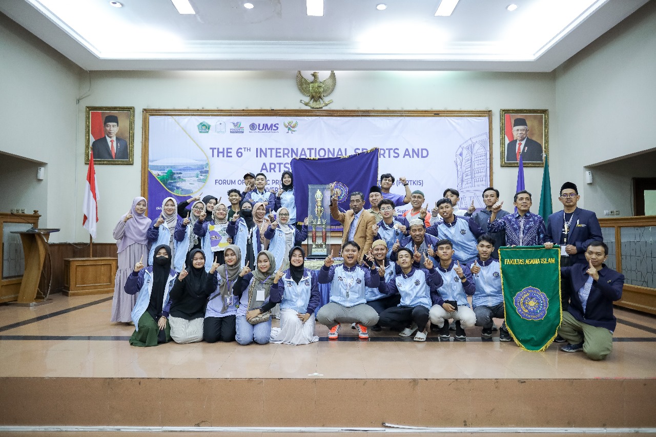 UMP Rebut Gelar Juara Umum Porseni VI FKPTKIS Tingkat Internasional