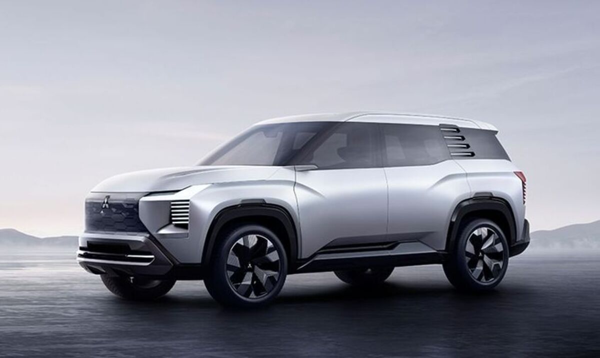 Mitsubishi DST 2025, SUV Stylish Ini Siap Debut di Indonesia Lewat GIIAS 2025.