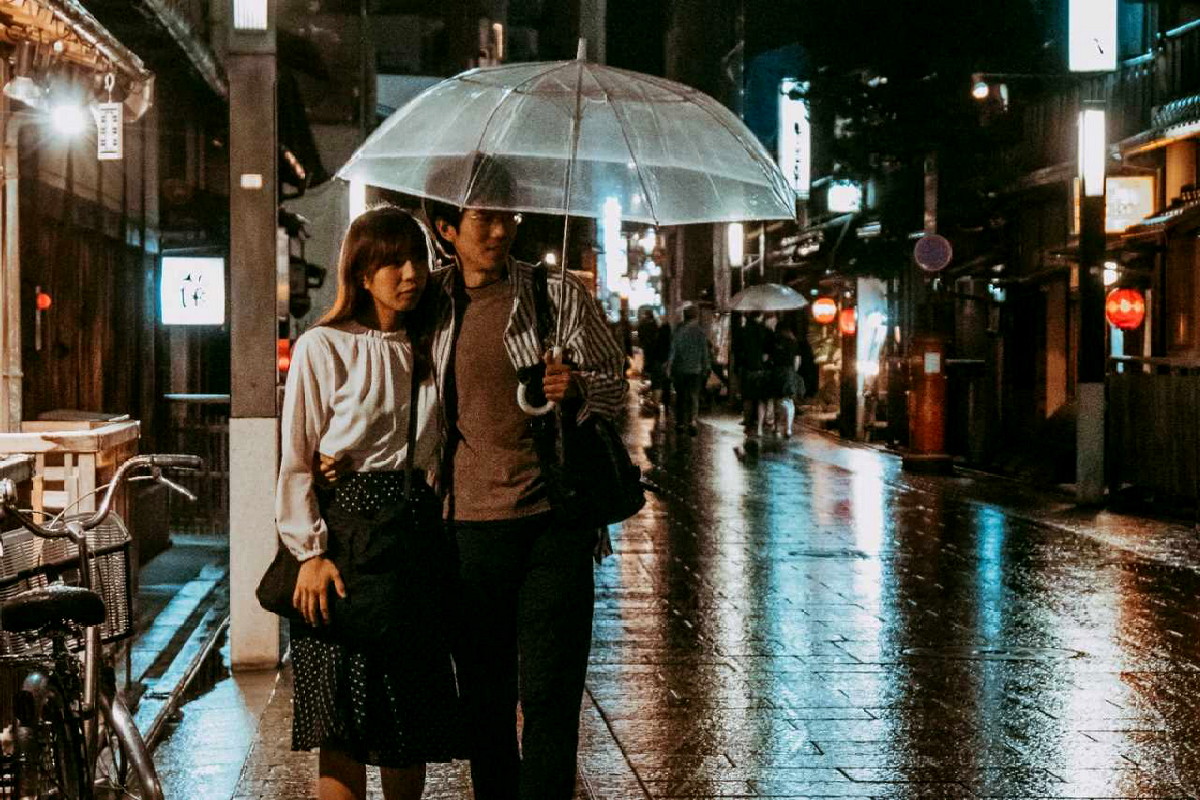 Tips Liburan Saat Musim Hujan Agar Tetap Aman dan Nyaman