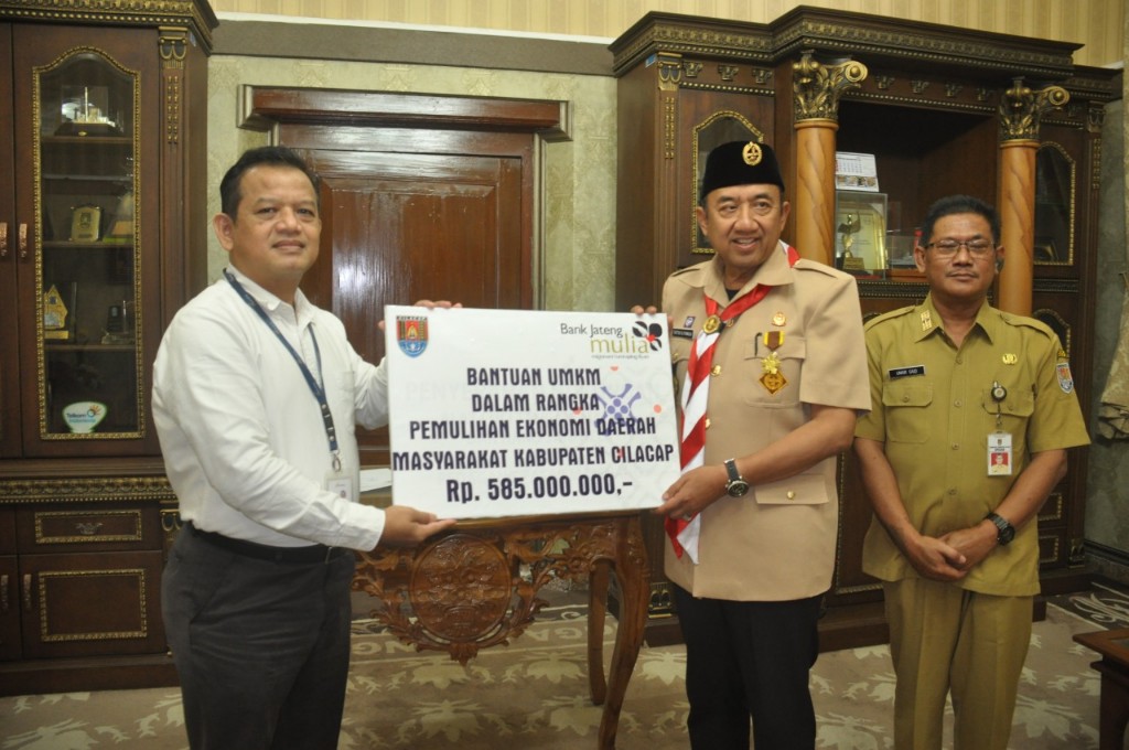 Bank Jateng Serahkan Bantuan PED Sebesar 585 Juta Untuk Pemkab