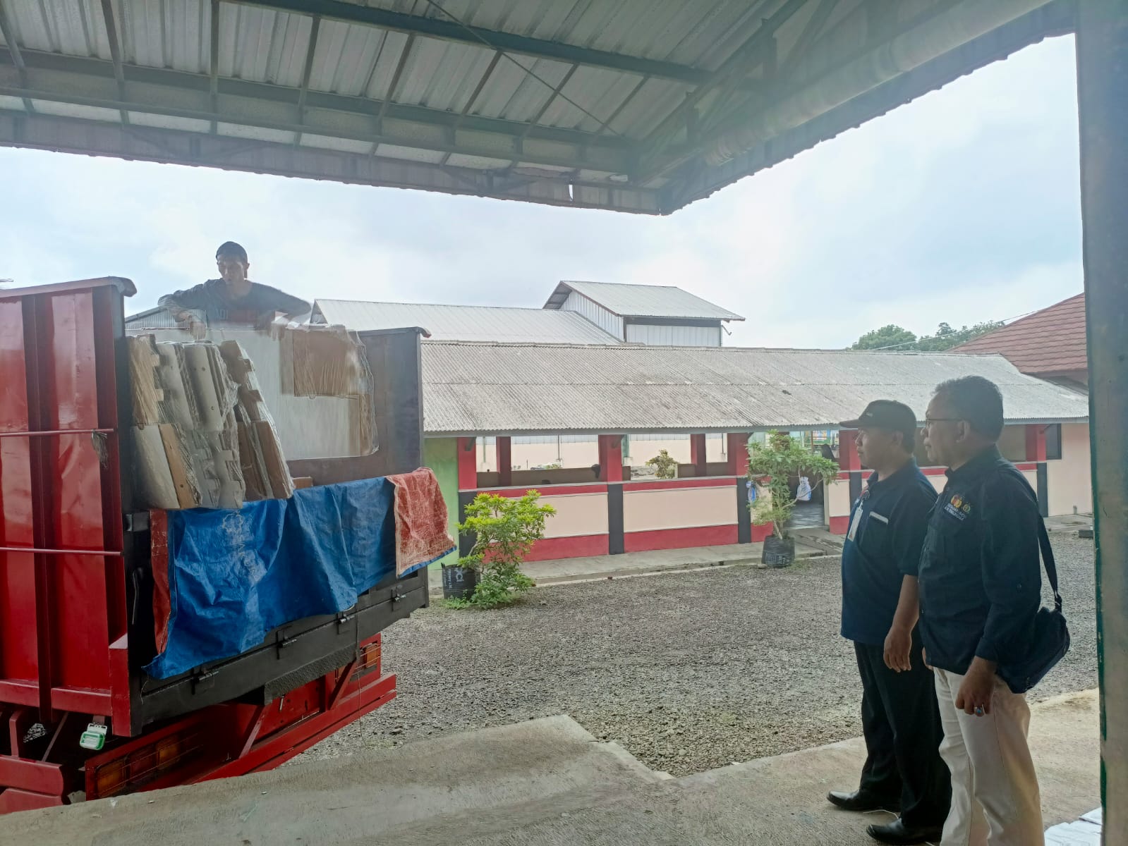 Belasan Kotak Suara Pemilu 2024 di Kabupaten Purbalingga Ditemukan Rusak
