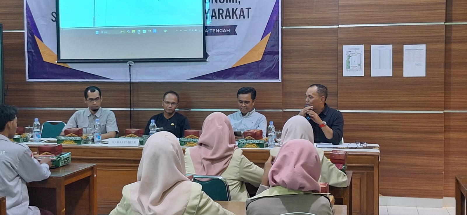 Ketua DPRD Jateng Sumanto Dorong Siswa SMK Karanganyar Wujudkan Moderasi Beragama Sejak Dini