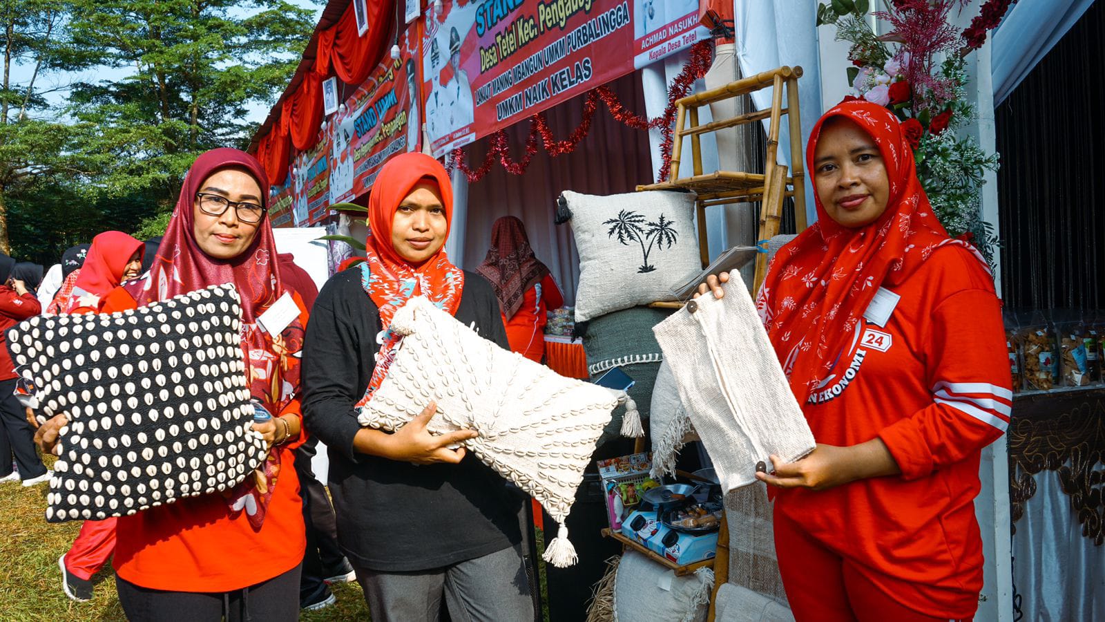 Mengenal Benang Antih dan Kain Tenun Tumanggal dari Purbalingga 