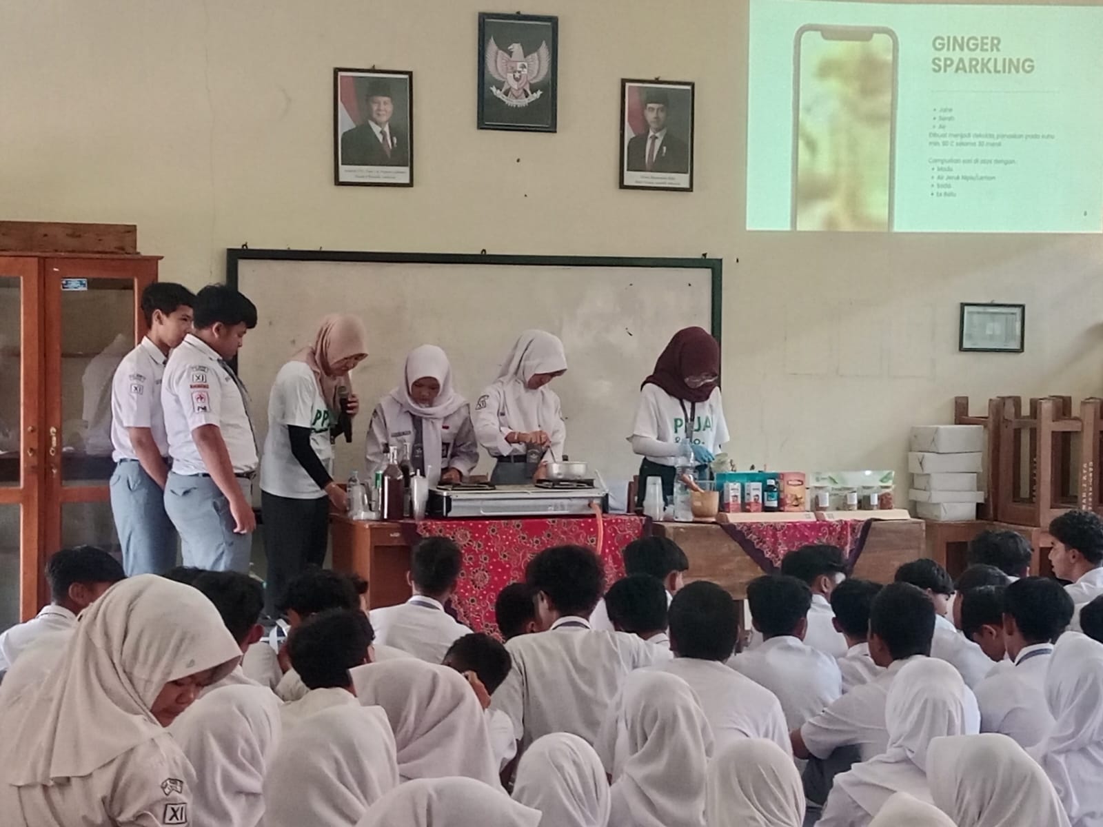 Jamu Jadi Bekal Keterampilan Siswa SMAN 2 Kroya