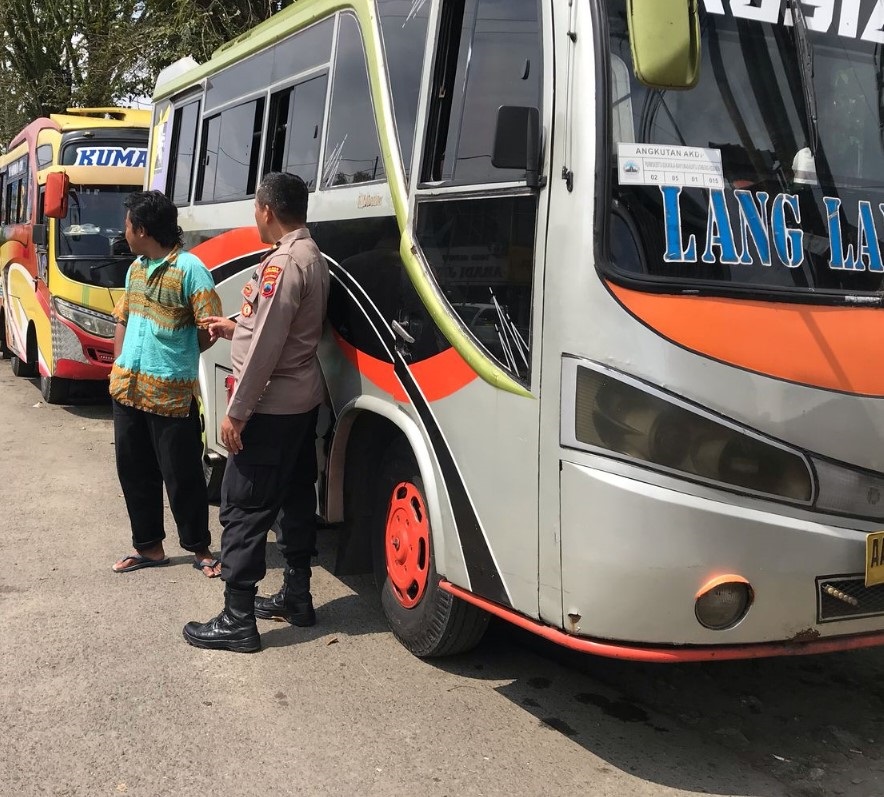 Polres Imbau Sopir Bus Waspadai Premanisme