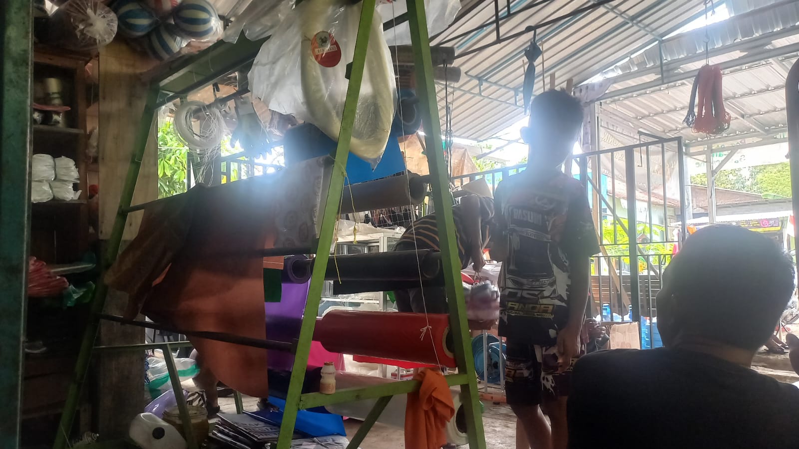 Aksesoris Layangan Banyak Diburu