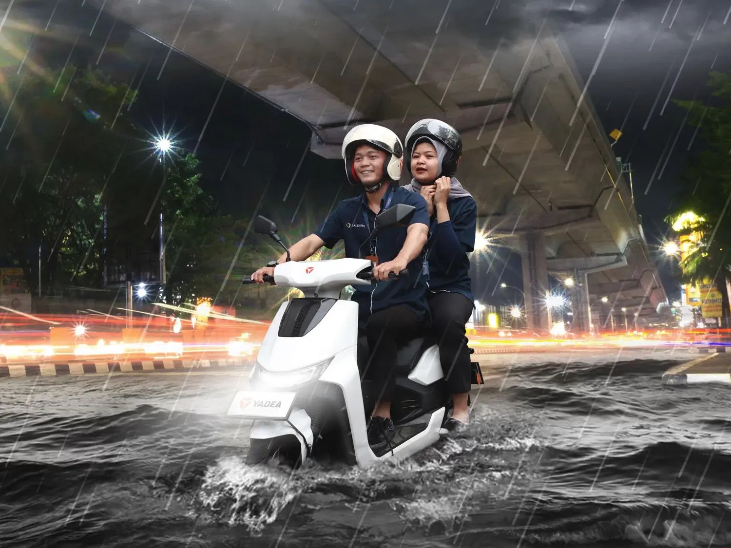 5 Kelebihan Mode Rain pada Motor Listrik, Stabil di Jalan Basah