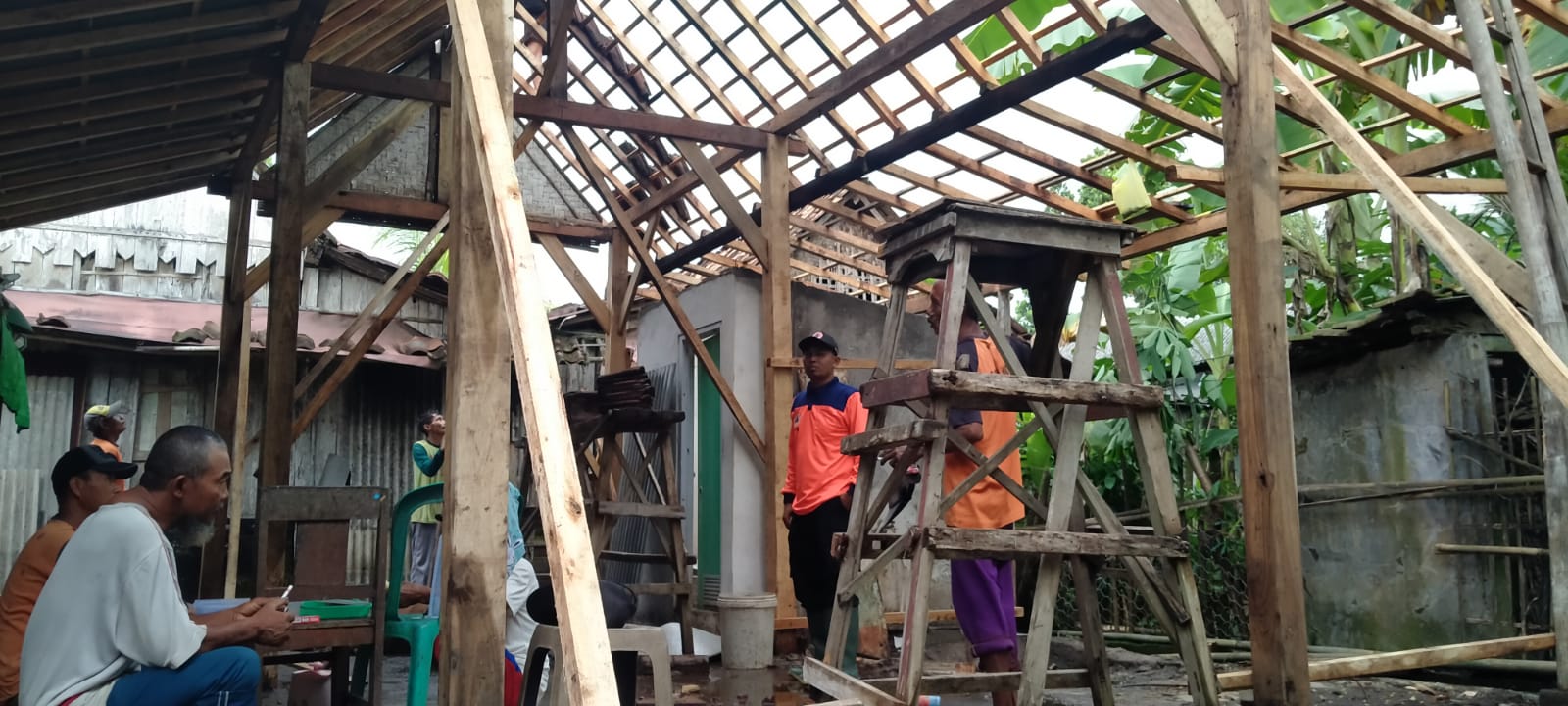 Angin Kencang Porak Porandakan Rumah Warga di Rawalo