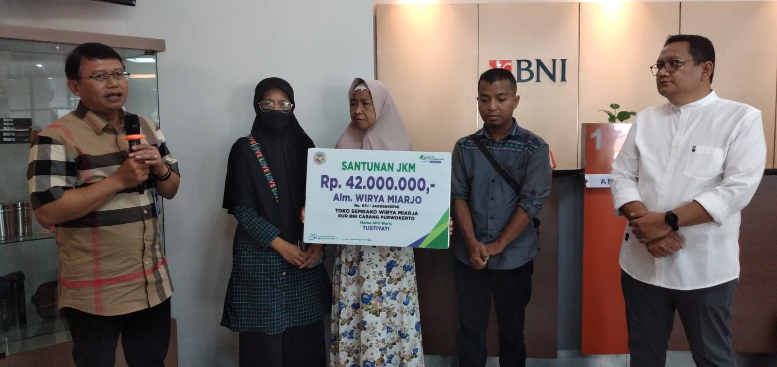 Ahli Waris Debitur KUR BNI Terima Santunan JKM BPJS Ketenagakerjaan