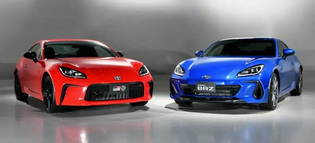 Perbedaan Toyota GT86 dan Subaru BRZ, Mana yang Lebih Cocok untuk Anda?