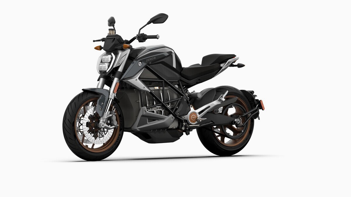 Review Motor Zero SR/F 2025, Motor Listrik yang Siap Mengubah Lanskap Otomotif Indonesia!