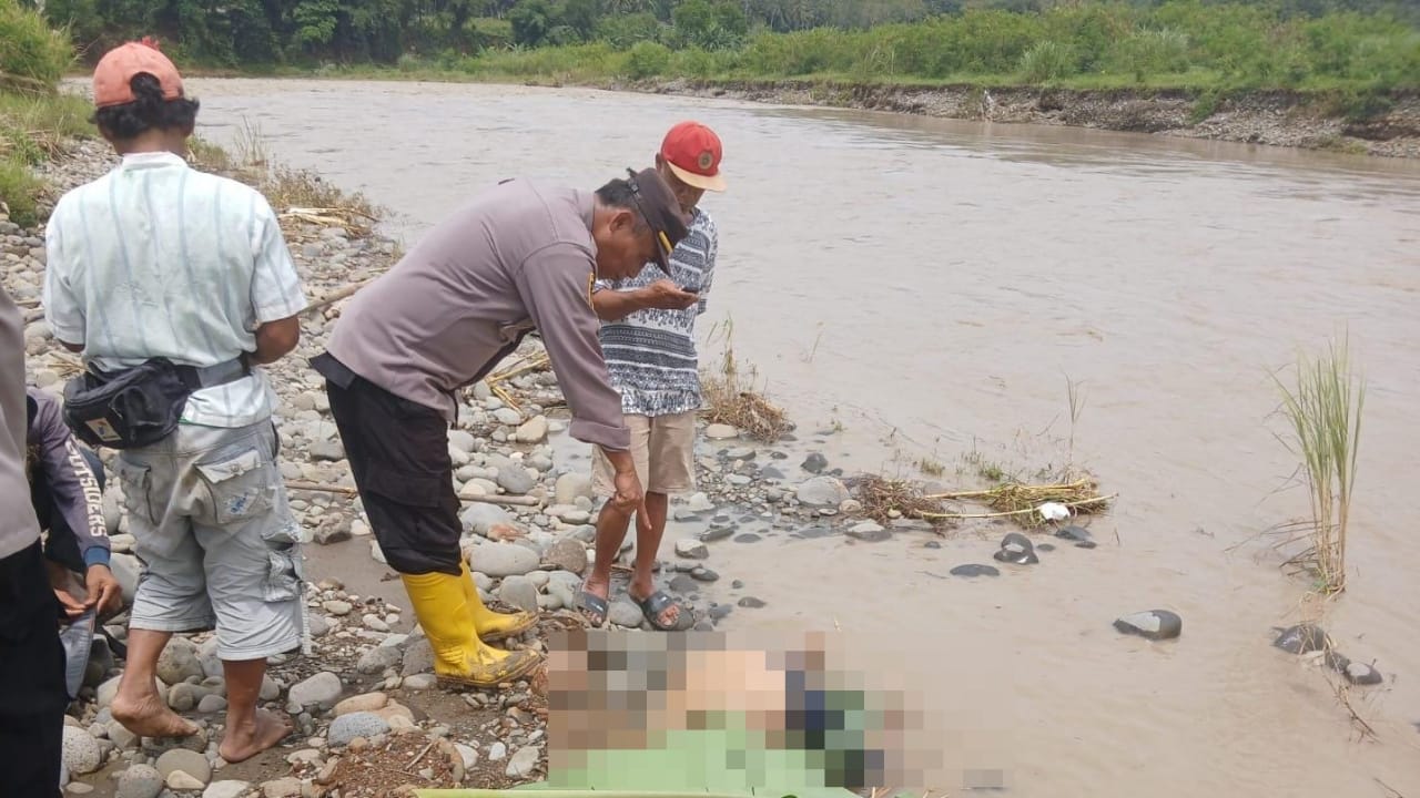 Cari Barang Bekas di Pinggir Sungai, Warga Kejobong Temukan Mayat