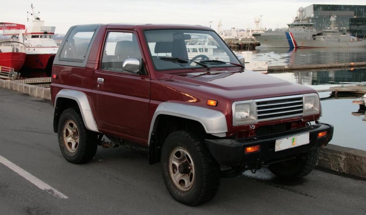 Cek 4 Kelebihan Mobil Daihatsu Feroza, Siap Terjang Segala Medan Jalanan dengan Suspensi Super Halus