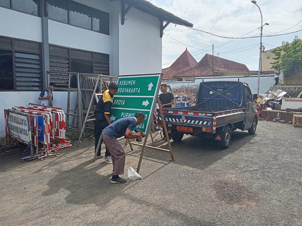 Dishub Banyumas Siapkan 55 RPPJ Jelang Lebaran 2026, Rambu Portabel ...