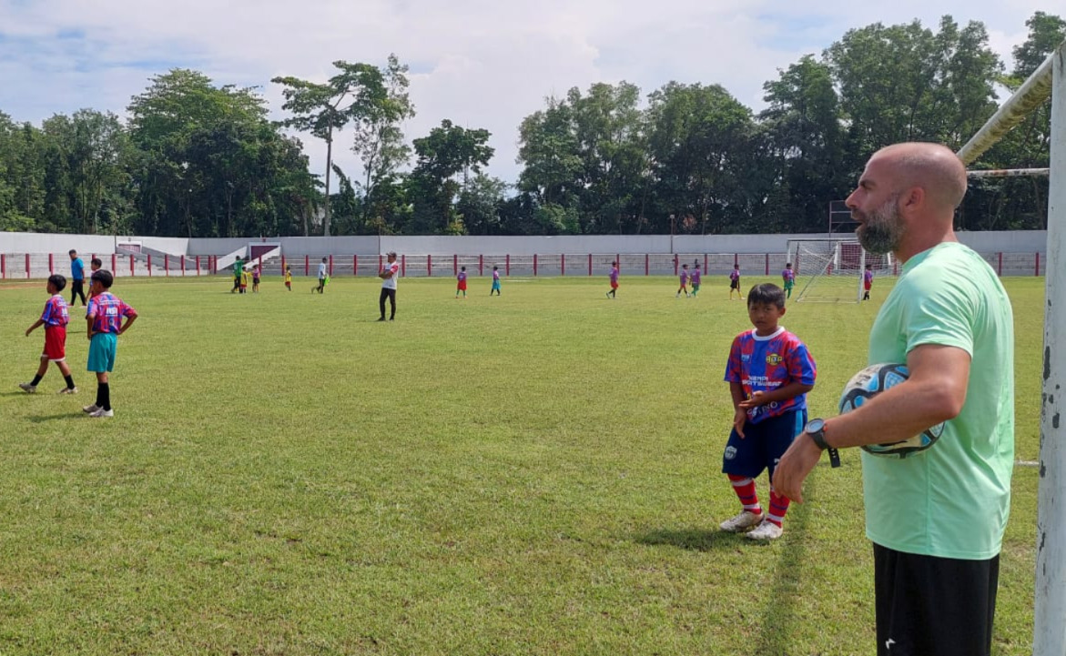 Tingkatkan Kualitas Sepak Bola, Askab PSSI Purbalingga Gandeng Pelatih Spanyol