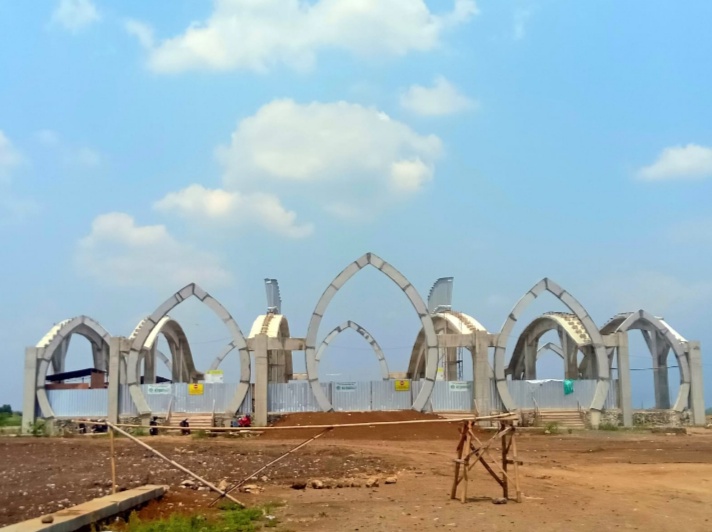 Pembangunan Masjid Agung Seribu Bulan Purwokerto Galang Donasi