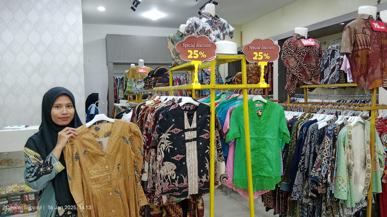 Batik Bengawan Solo Memiliki Banyak Koleksi dan Beri Diskon Hingga 25 Persen 