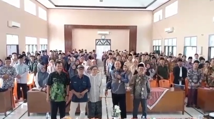 Bantuan Operasional Pesantren Cair, Pemkab Banyumas Perkuat Program Keagamaan