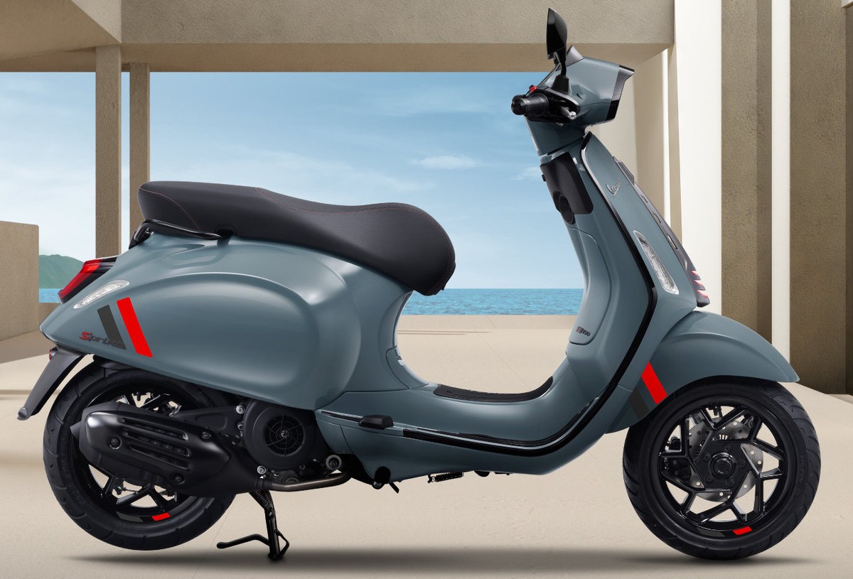 Tampil Makin Keren di 2025! Inilah Keunggulan Vespa Sprint S yang Bikin Semua Mata Terkesan
