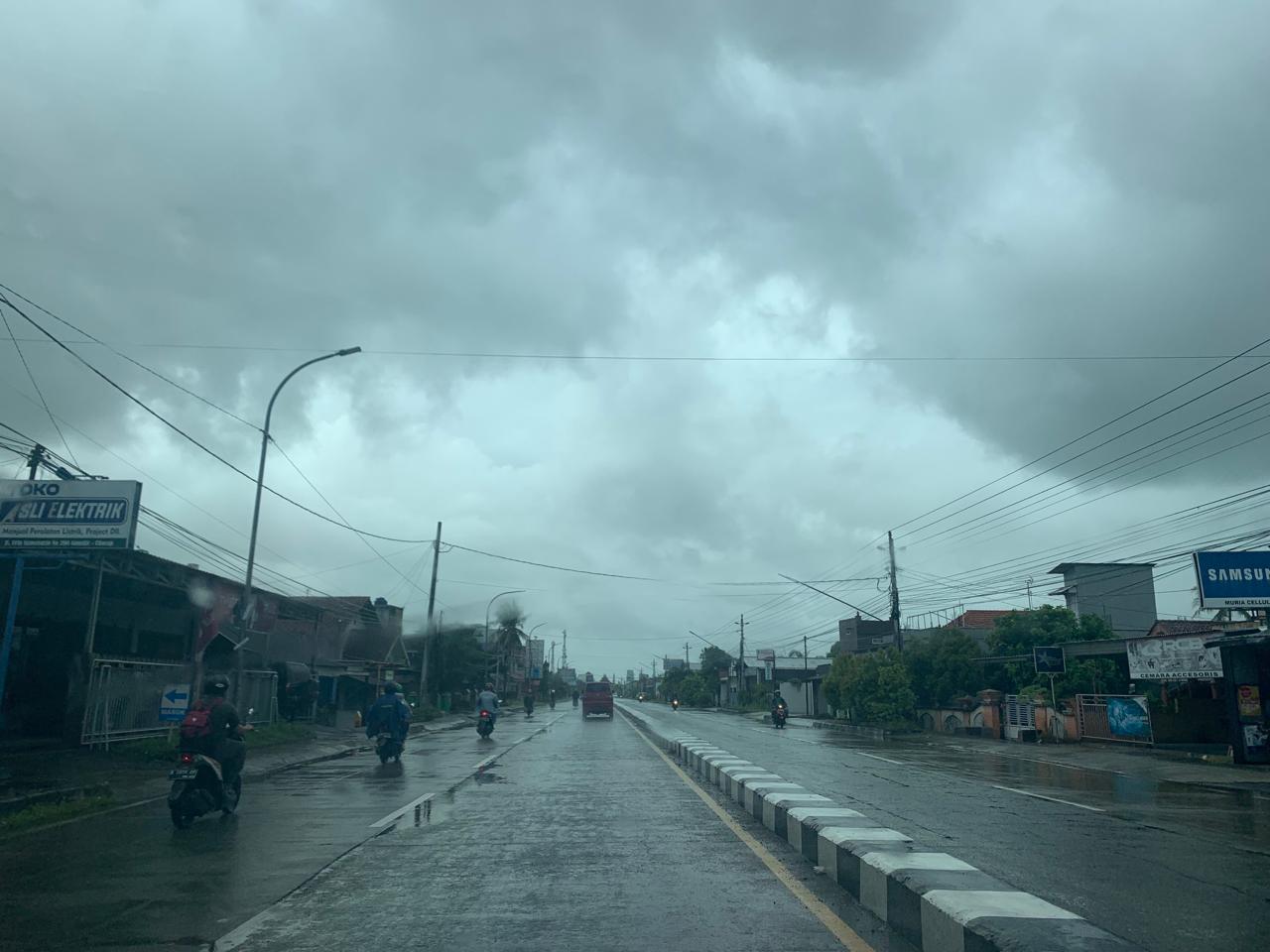Cuaca Buruk di Jawa Tengah Berpeluang hingga Akhir Januari 