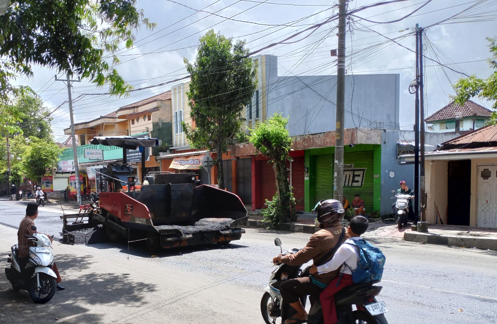 Pekerjaan Lambat, Rekanan Pemeliharaan Jalan Pujowiyoto Ditegur DPUPR