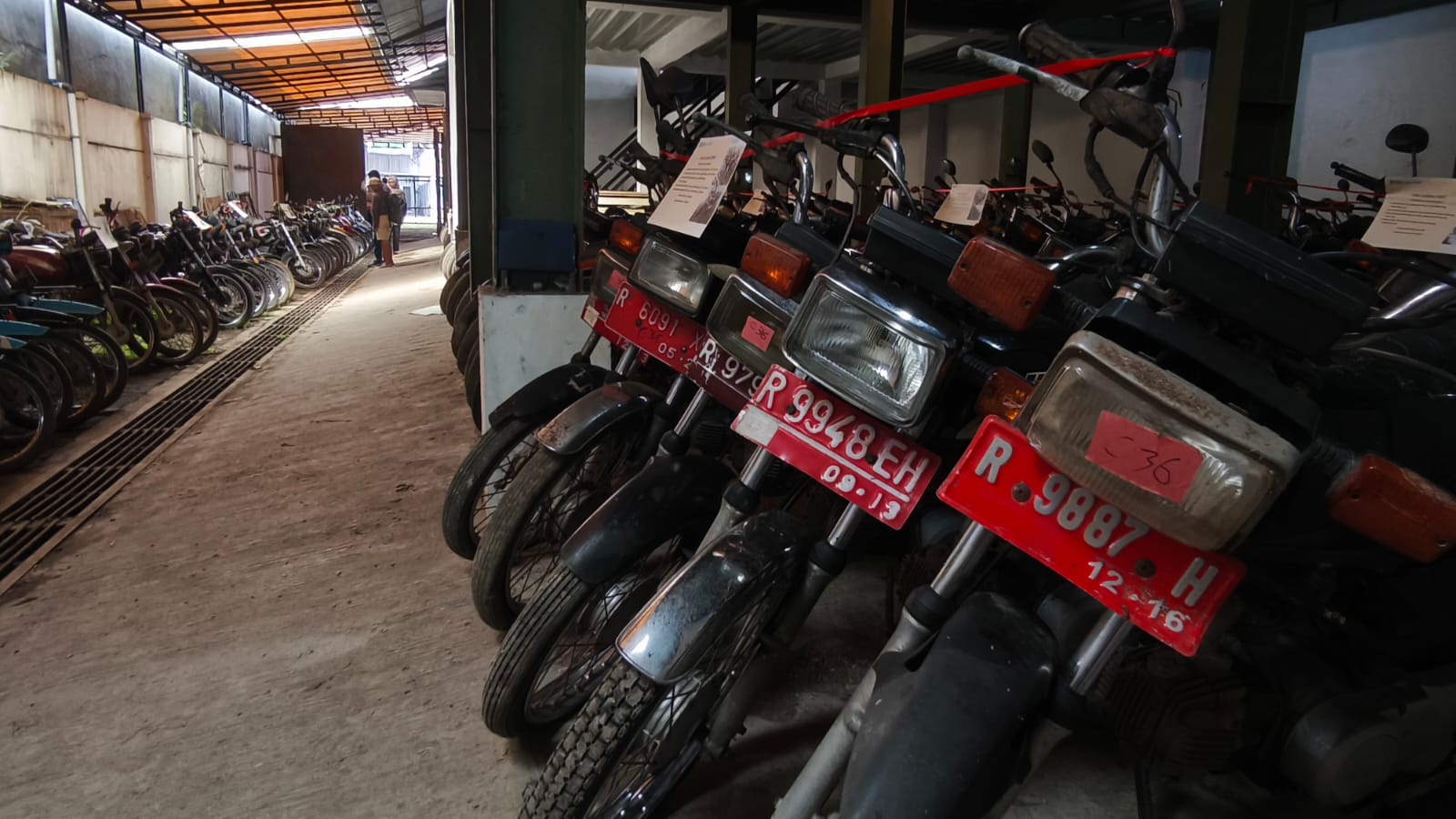 Lelang Aset Daerah, Motor Klasik Jadi Buruan 