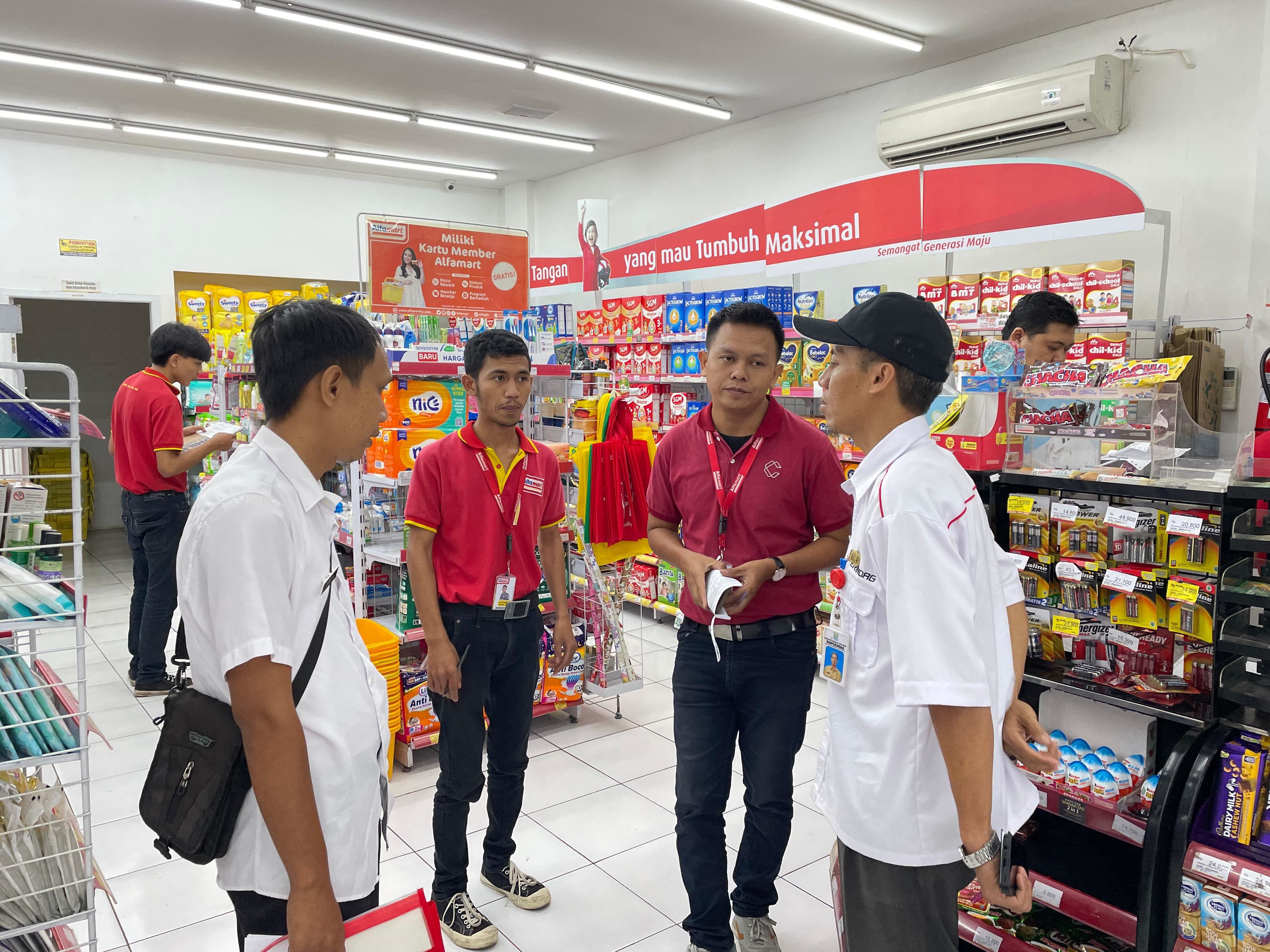 Stok Beras di Toko Moderen Kosong Sejak Beberapa Hari Terakhir